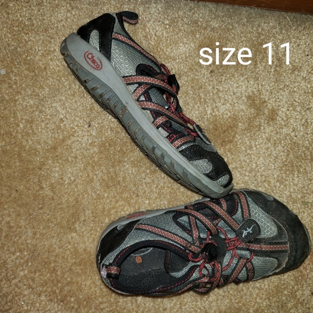 Kids Chacos water shoes